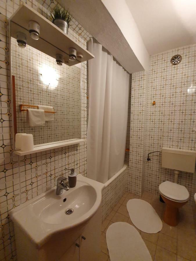Apartmani Renata Brela Dış mekan fotoğraf